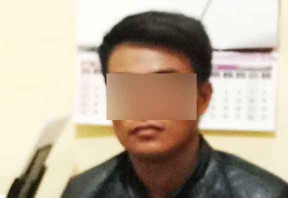 Tersangka pembacok saat diamankan