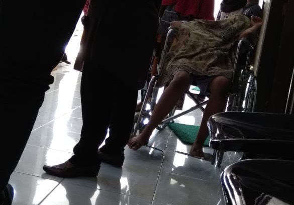 Korban saat di RS Bhayangkara Surabaya.