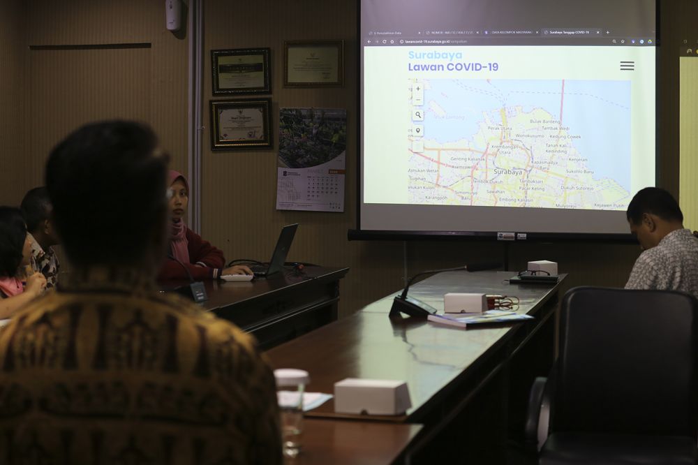 Peluncurna website lawan Covid-19 oleh Pemkot Surabaya