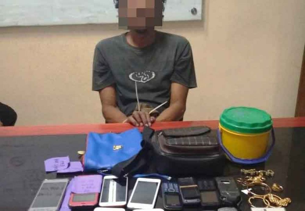 Tersangka jambret yang diamankan Satreskrim Polres Situbondo