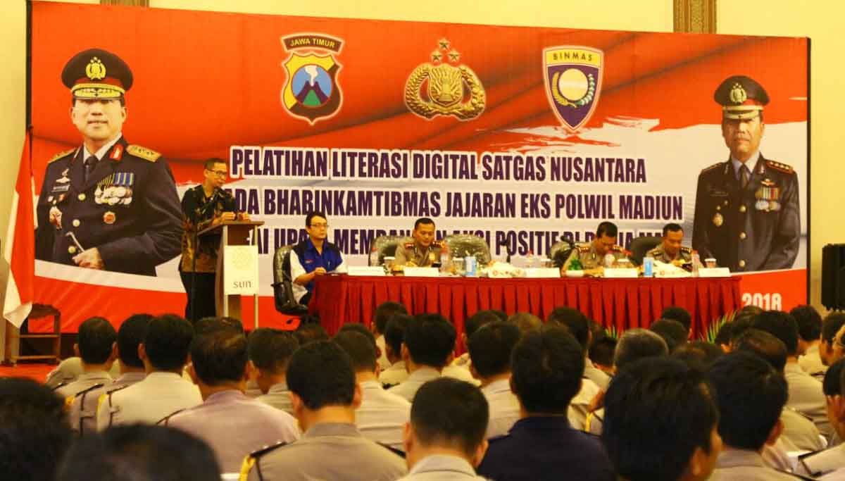 Tangkal Hoax, 450 Bhabinkamtibmas Diberi Pelatihan Literasi Digital