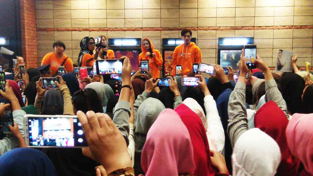 Aacara jumpa fans pemeran Dear Nathan Hello Salma