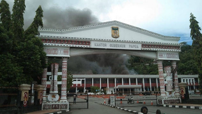 Kebakaran di kompleks kantor Gubernur Papua/istimewa
