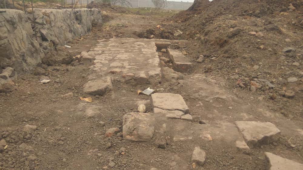 Struktur batu bata kuno di Dusun Sambeng, Desa Belahantengah yang kembali diuruk./ Foto : Istimewa.