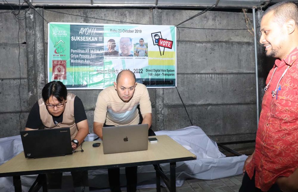 Pemilihan Ketua RT ini Pakai e-Voting Inovasi Dosen STIE Perbanas