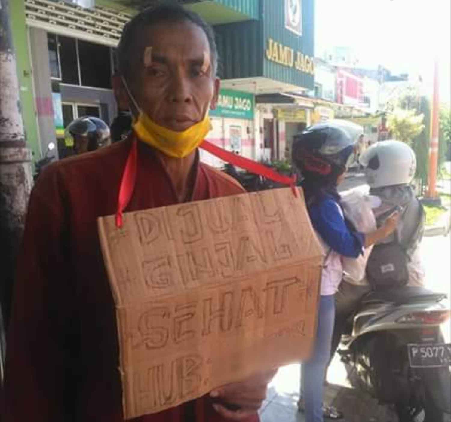 Capture foto Mujianto yang menjual ginjalnya