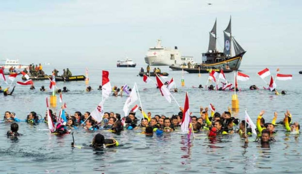 Pemecahan rekor dunia penyelam terpanjang di bawah air/ foto kumparan
