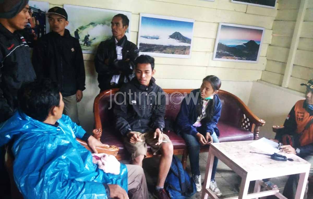 Tidur di Goa, Begini Cerita Wisatawan yang Tersesat di Kawah Ijen