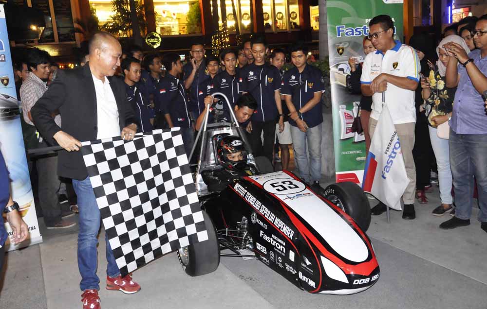 Salah satu mobil formula karya ITS 