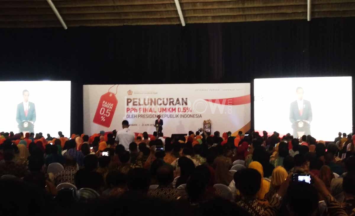 Presiden Joko Widodo saat berpidato dihadapan pengusaha UMKM di Surabaya