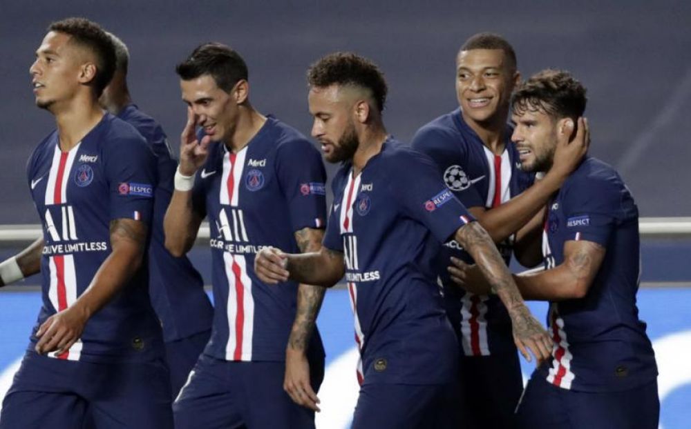 Juan Bernat mencetak gol ketiga PSG saat kontra RB Leipzig pada Semifinal Liga Champions, Rabu dini hari (Foto: EPA-EFE/Manu Fernandez)


