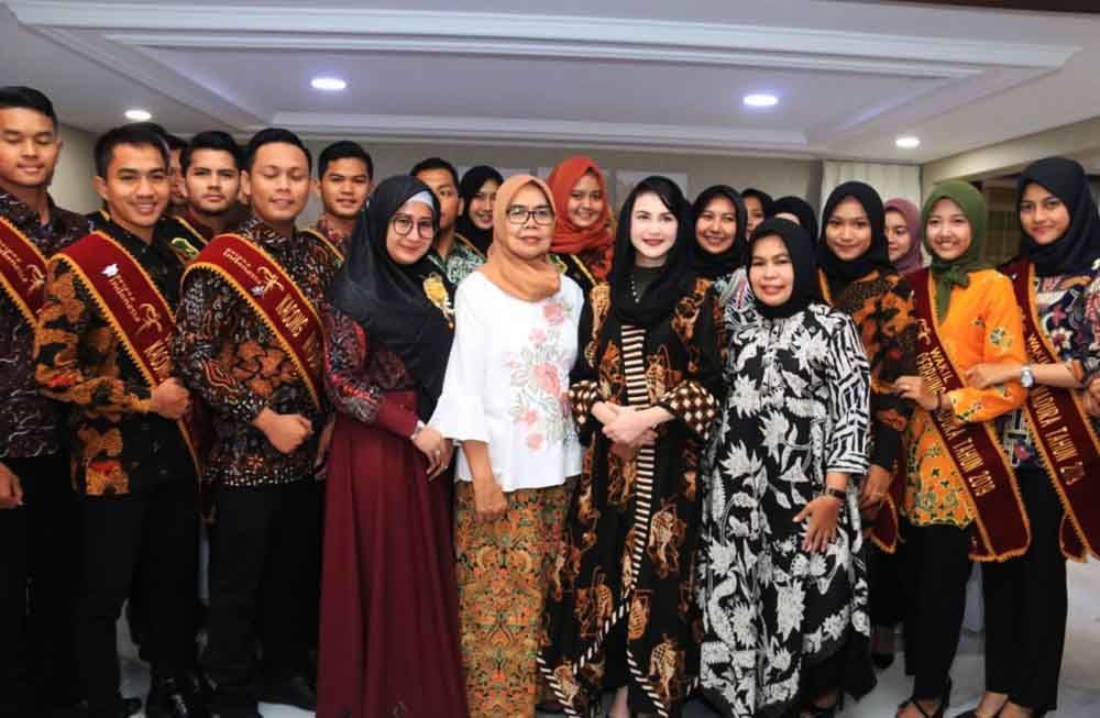 Para finalis Kacong dan Chebbing