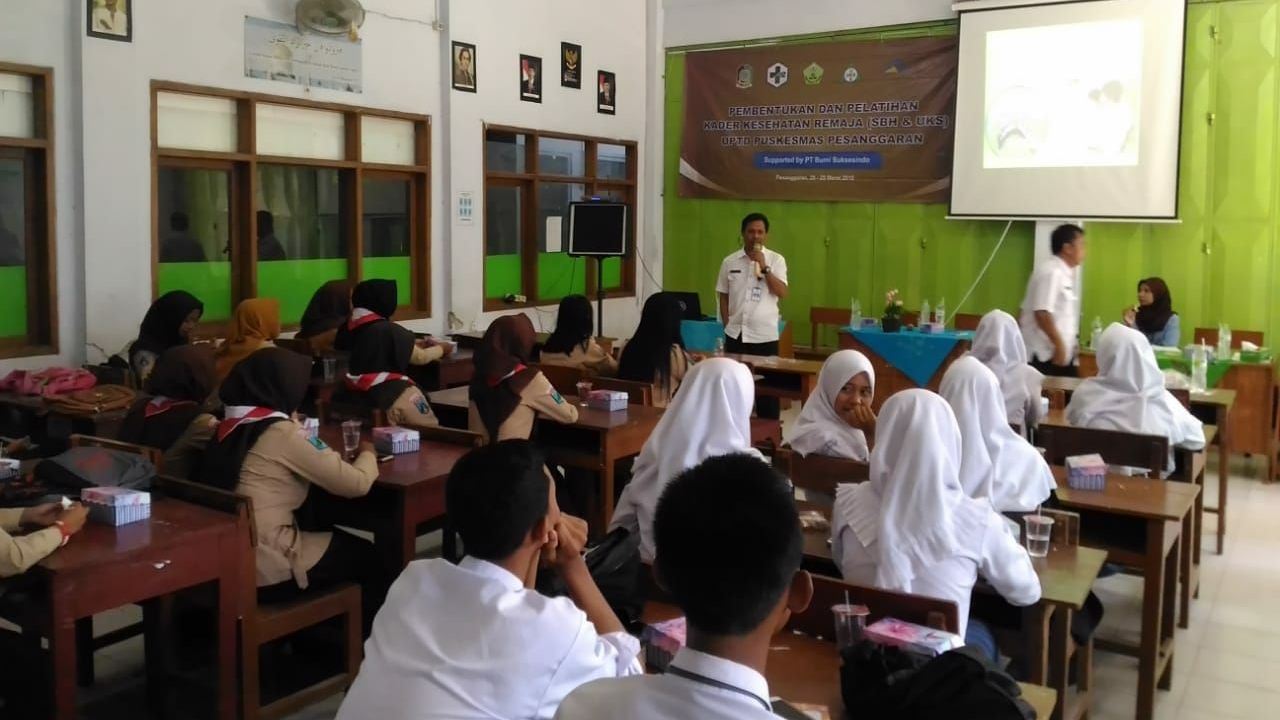 Pelatihan kader kesehatan remaja di SMK PGRI Pesanggaran