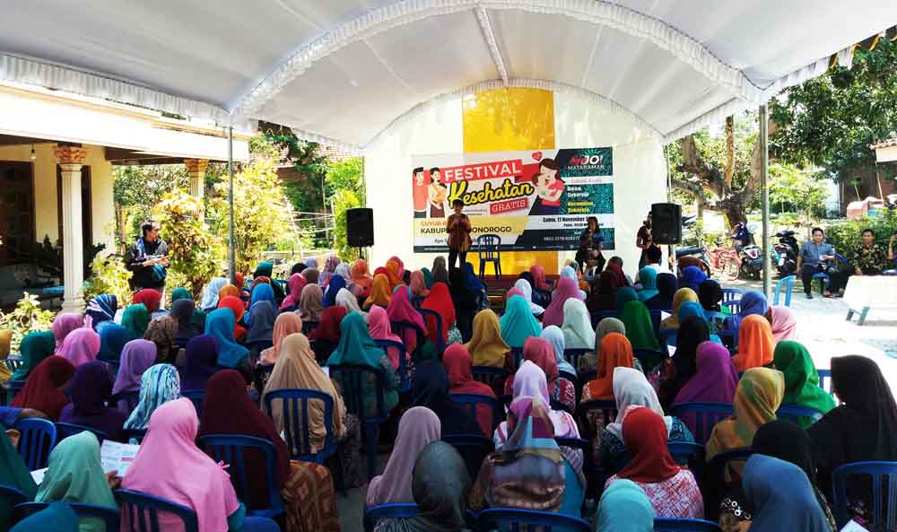 Begini Cara Relawan Jokowi Raih Simpati Emak-emak di Ponorogo