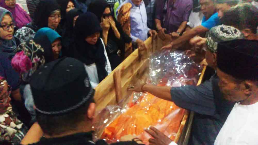 Jenazah Korban Kapal Tenggelam di Selayar Tiba di Rumah Duka Sidoarjo