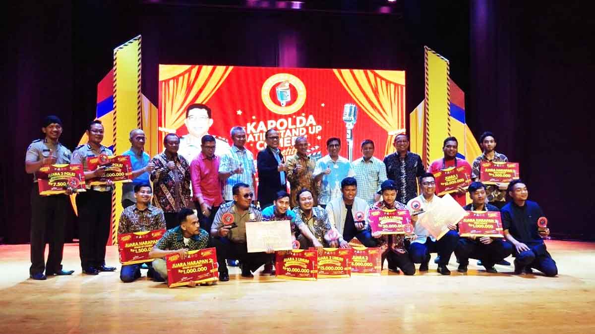 Video: Kapolda Jatim Gelar Standup Comedy Tangkal Hoax