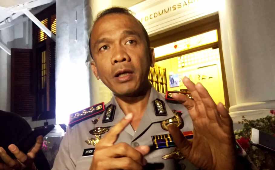 Kapolrestabes Surabaya Kombes Pol Rudi Setiawan