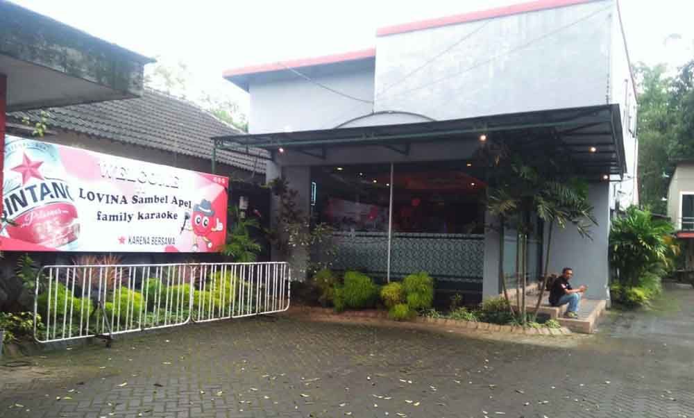 Rumah karaoke Sambel apel yang diduga tak berizin