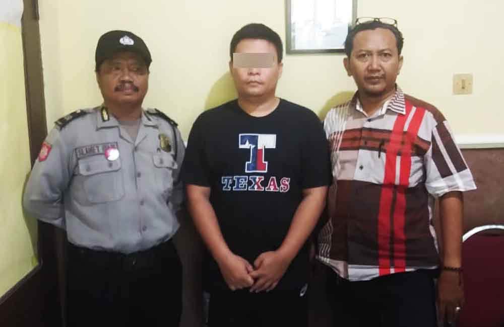 Tersinggung Status Facebook, Suami Aniaya Istri Hingga Babak Belur