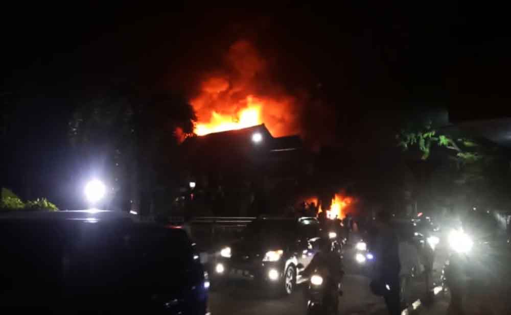 Kebakaran ruko di Mojokerto