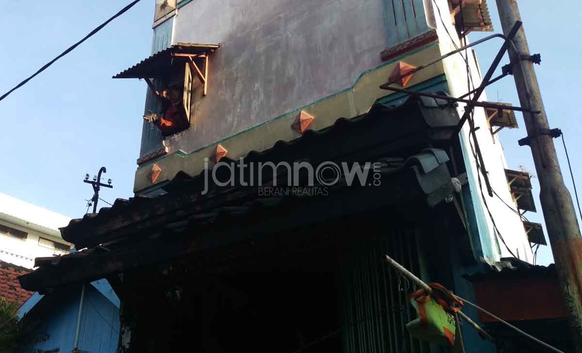 Rumah kos yang terbakar di Kebalen Surabaya