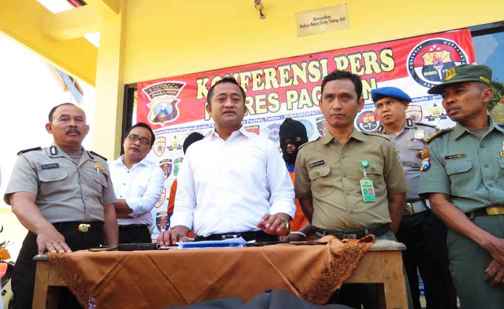 Niat Bikin Kebun Binatang Mini di Rumah, Kasturi Ditangkap Polisi