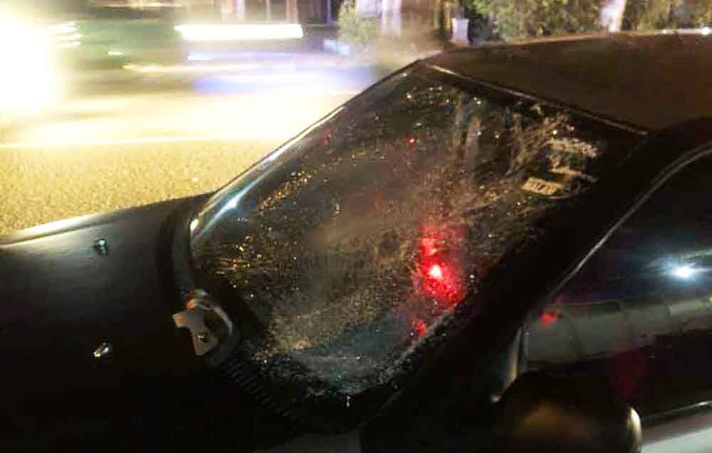 Mobil yang menabrak pengendara motor di Ponorogo