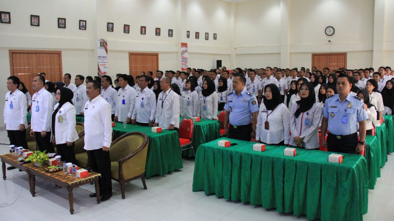 CPNS saat mendengarkan pidato Menkumham Yosanna H Laoly.