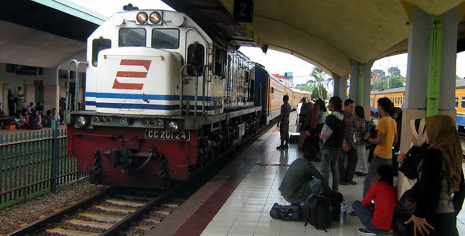 Kereta api/ foto dokumen