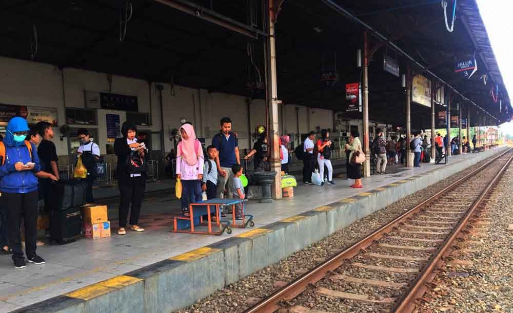 Libur Imlek, Penumpang KA di Wilayah Daop 7 Meningkat