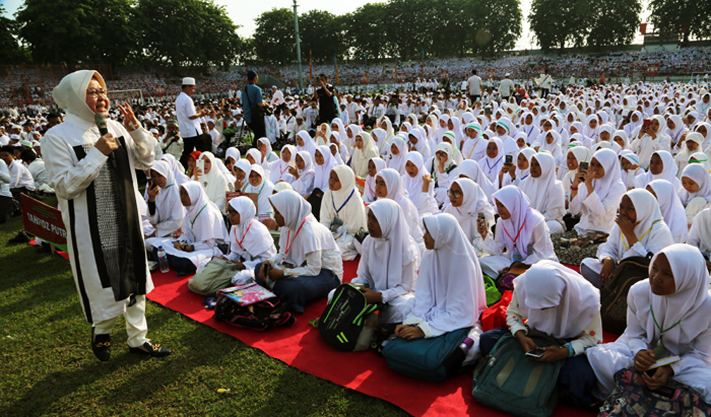 3 Ribu Pelajar Surabaya Wisuda Hafiz Alquran, Risma: Kalian Luar Biasa