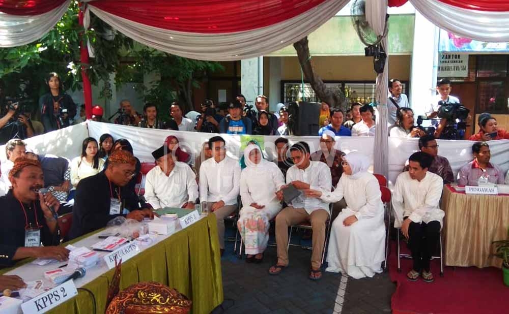 Suara Gus Ipul-Puti Tertinggal Jauh di TPS Khofifah