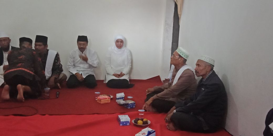 Cagub Jatim Khofifah Indar Parawansah saat hadir di forum silaturrahmi Komunitas Pengasuh Pondok Pesantren se Ponorogo 