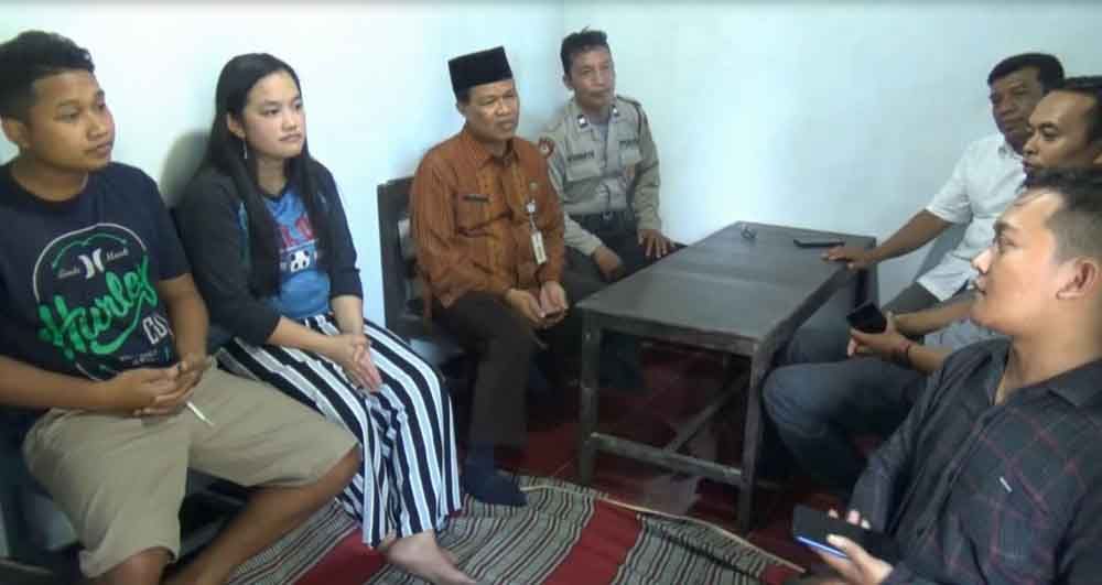 KPU Pacitan jenguk Eka di rumah usai keguguran anak
