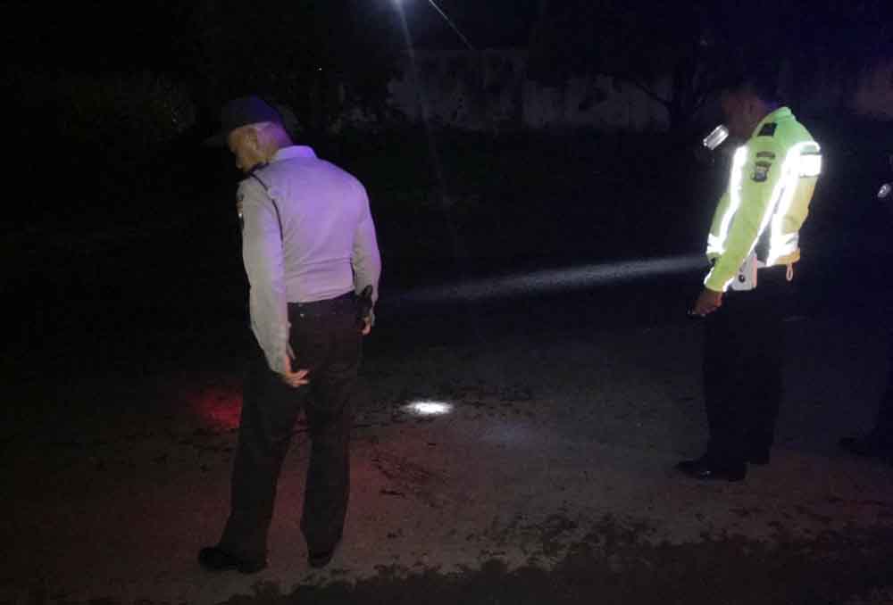 Polisi mendatangi lokasi tabrak lari yang tewaskan pelajar