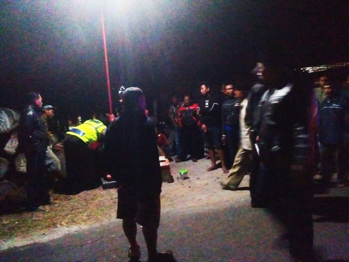 Serempet Truk, Dihantam Fortuner, Dua Pemotor Tewas Mengenaskan