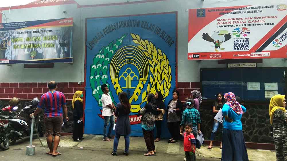 Dikabarkan Jatuh dari Atap saat Kabur, Napi Pencabulan di Blitar Tewas