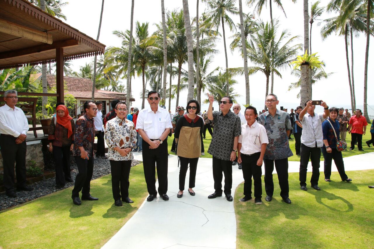 Rombongan Luhut saat di Banyuwangi