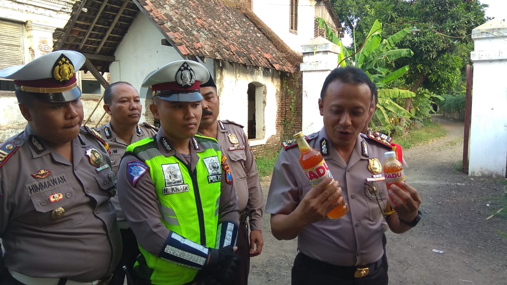Polisi Penjual Madu Jadi Contoh Binmas Pioner Polres Situbondo