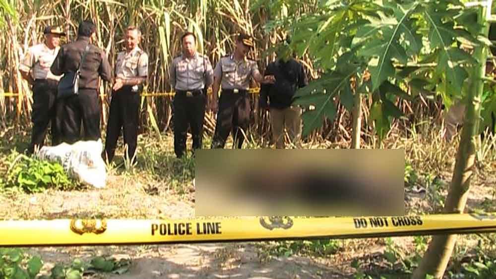 Olah TKP penemuan mayat di Kediri