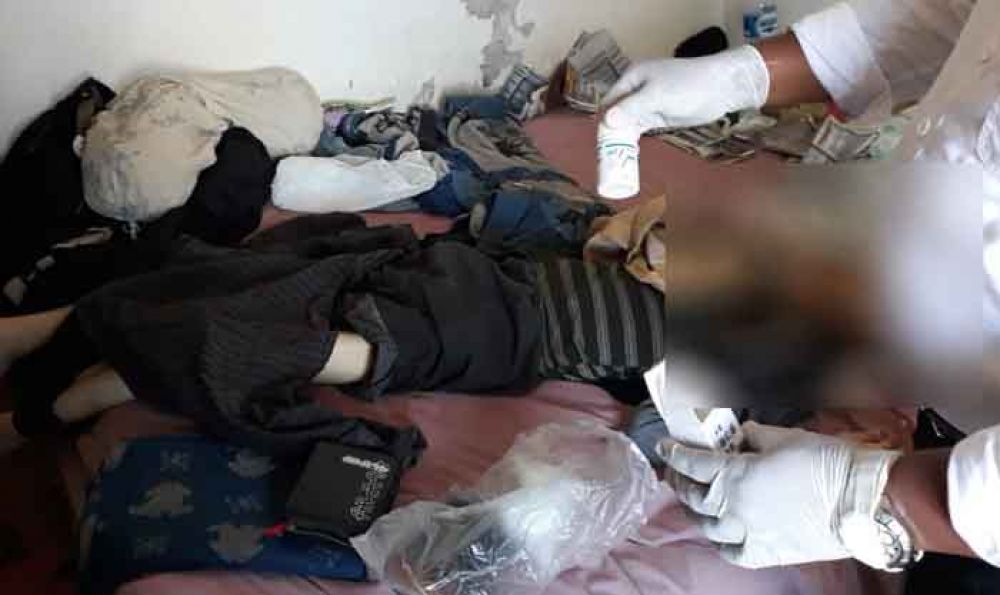 Diduga Sakit, Pria Surabaya ini Ditemukan Tewas di Kamar Kos 