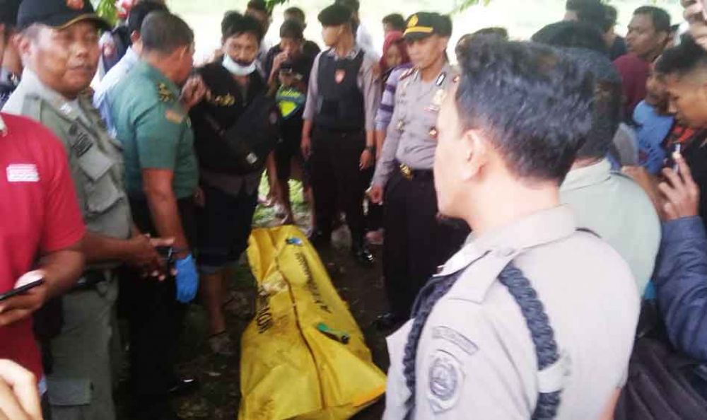 Evakuasi penemuan mayat di Tuluangung