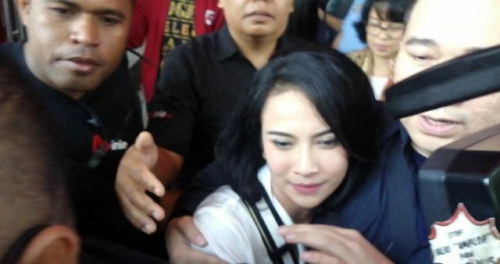 Vanessa Angel saat bebas murni dari Rutan Medaeng, Sidoarjo atas kasus prostitusi online, 30 Juni 2019 (Foto: Dok. jatimnow.com)