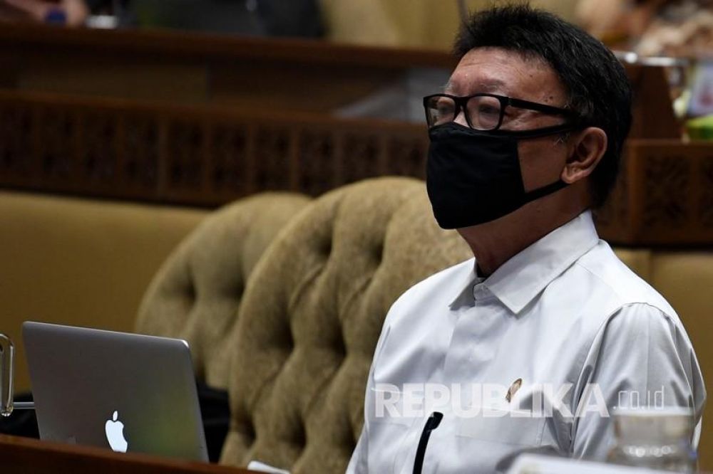 Menteri Pendayagunaan Aparatur Negara dan Reformasi Birokrasi (PAN-RB) Tjahjo Kumolo (Foto: Antara/Nova Wahyudi)

