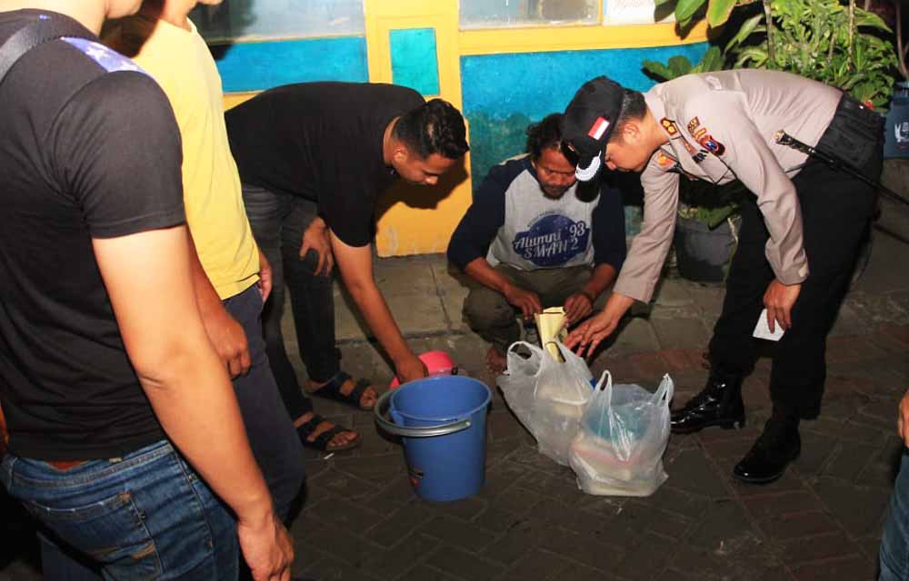 Polisi Gerebek Produsen Miras yang Diduga Tewaskan Warga Gresik
