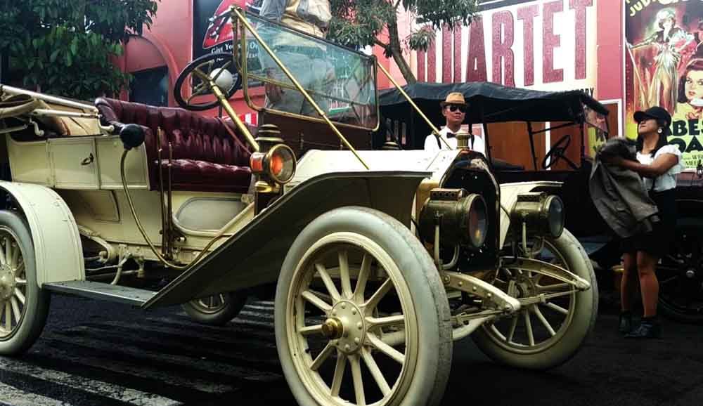  Buick 1910 Tonneau, salah satu produk mobil tertua produksi General Motors