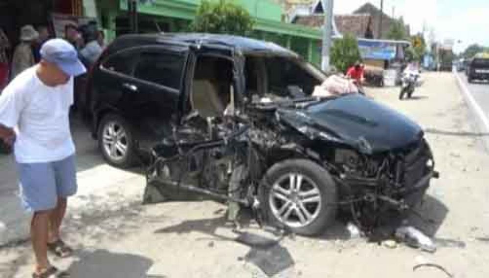 Kondisi mobil korban yang hancur