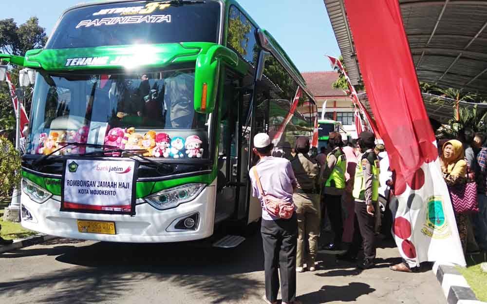 Pemberangkatan JCH di Mojokerto