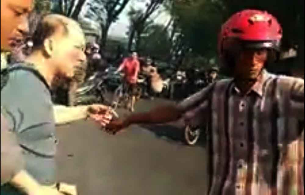 Pelaku tabrak lari di Mojokerto (kiri)