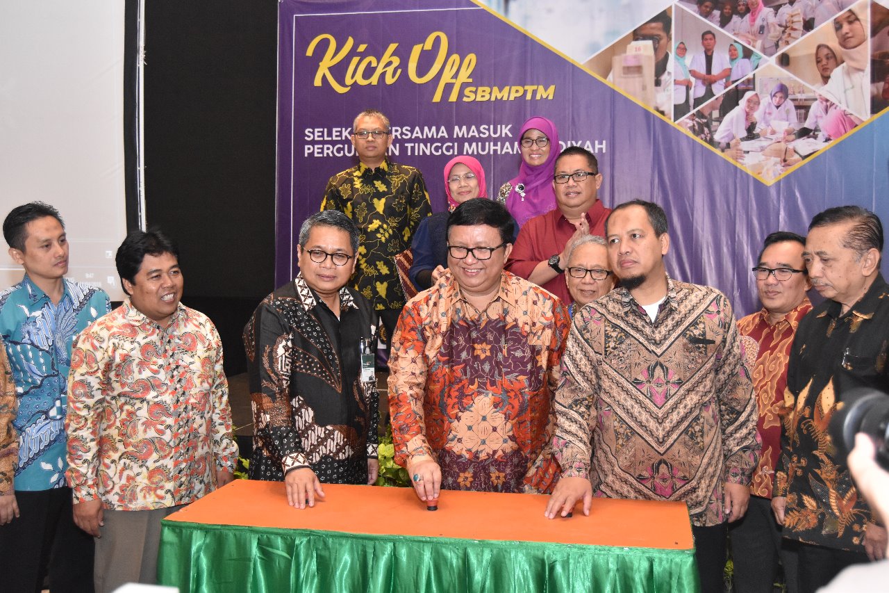 Proses peluncuran  Sistem Seleksi Bersama Masuk Perguruan Tinggi Muhammadiyah (SBMPTM).